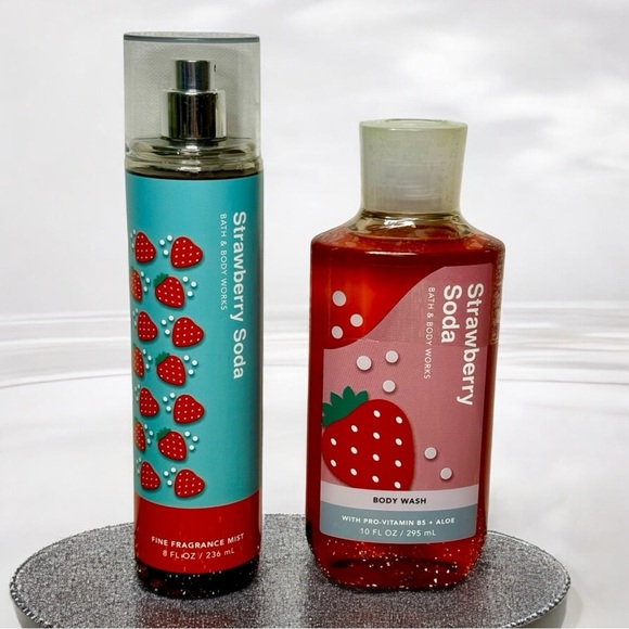 Bath & Body Works Strawberry Soda Body Care Gift Set NWT - Picture 1 of 4